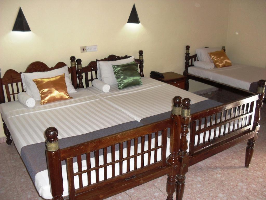 Miltons Beach Resort Unawatuna Zimmer foto