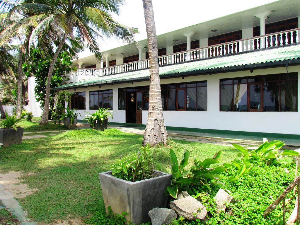 Miltons Beach Resort Unawatuna Exterior foto